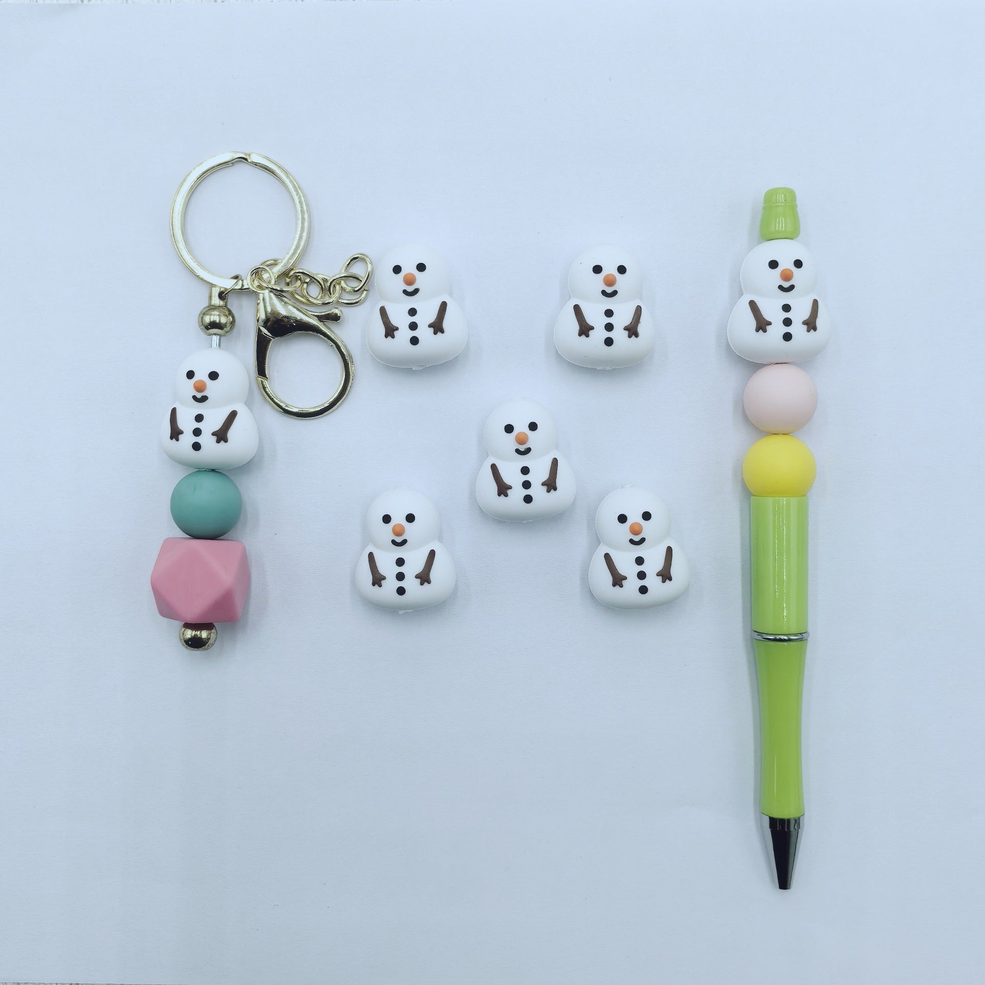Wholesale 10pcs/ pack 3D Snowman Cartoon Beads Handmade DIY Silicone Beads