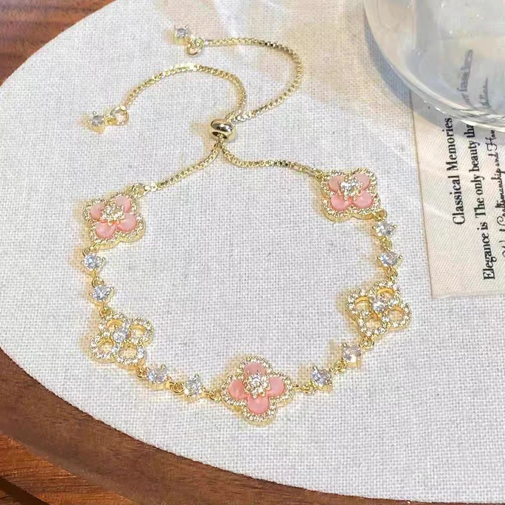 Wholesale Pink Four-leaf Clover Bracelet Micro-inlaid Zircon Hollow Luxury Jewelry