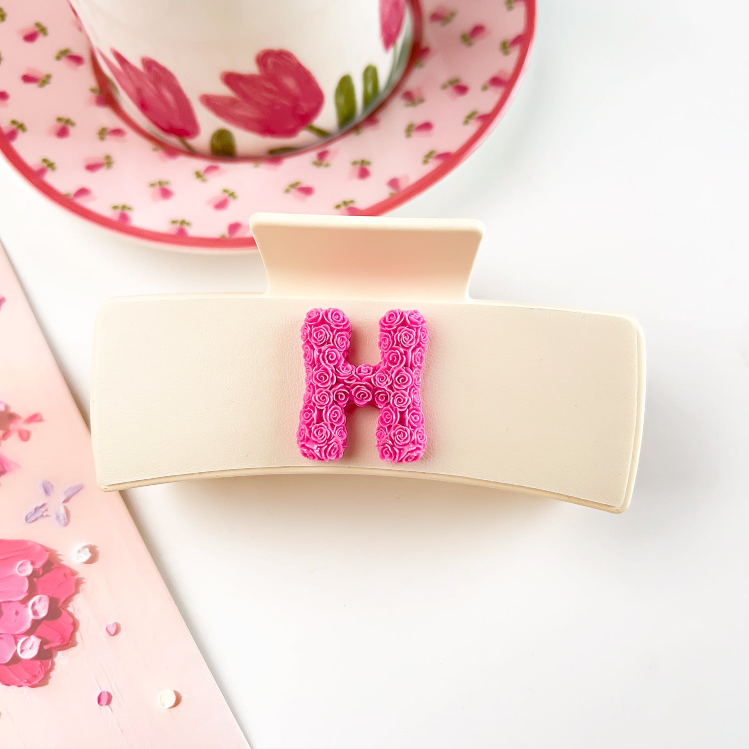 Wholesale Large Patch Heart Letter Clip