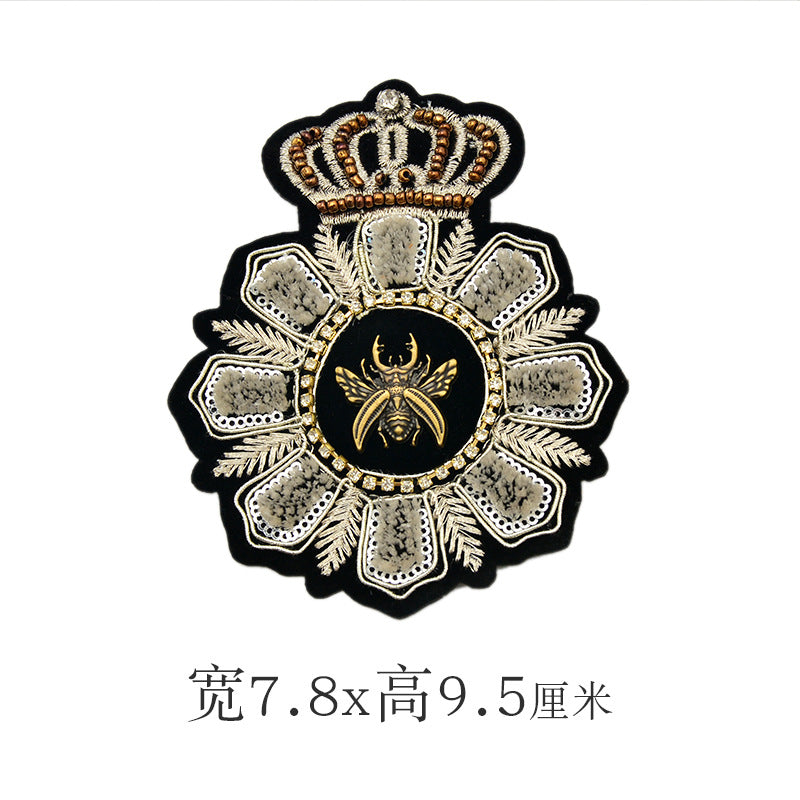 Wholesale Stylish Western College Embroidered Patches With Silver Bee And Lion Designs Acrylic Badges For Suits And School Uniforms