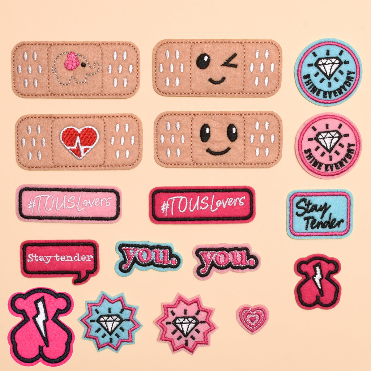 Wholesale 17Pcs Embroidered Iron On Patches Set Felt Twill Campus Style Badge Appliques DIY Clothing Accessory Boutique Gift Resale