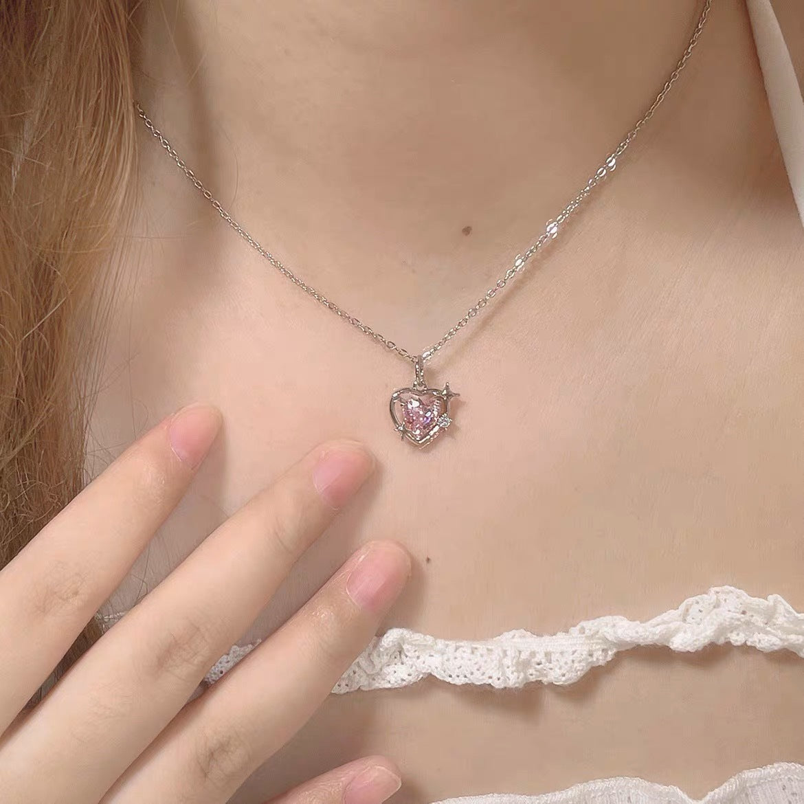 Wholesale S925 Silver Pink Heart Hollow Out Necklaces