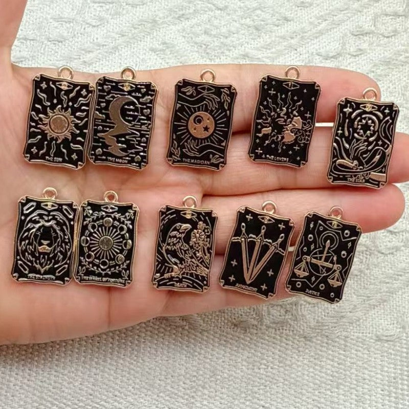 Wholesale Retro Tarot Card Pendant Charms White Zinc Alloy DIY Jewelry Accessory For Necklace Earrings Keychain For Resale