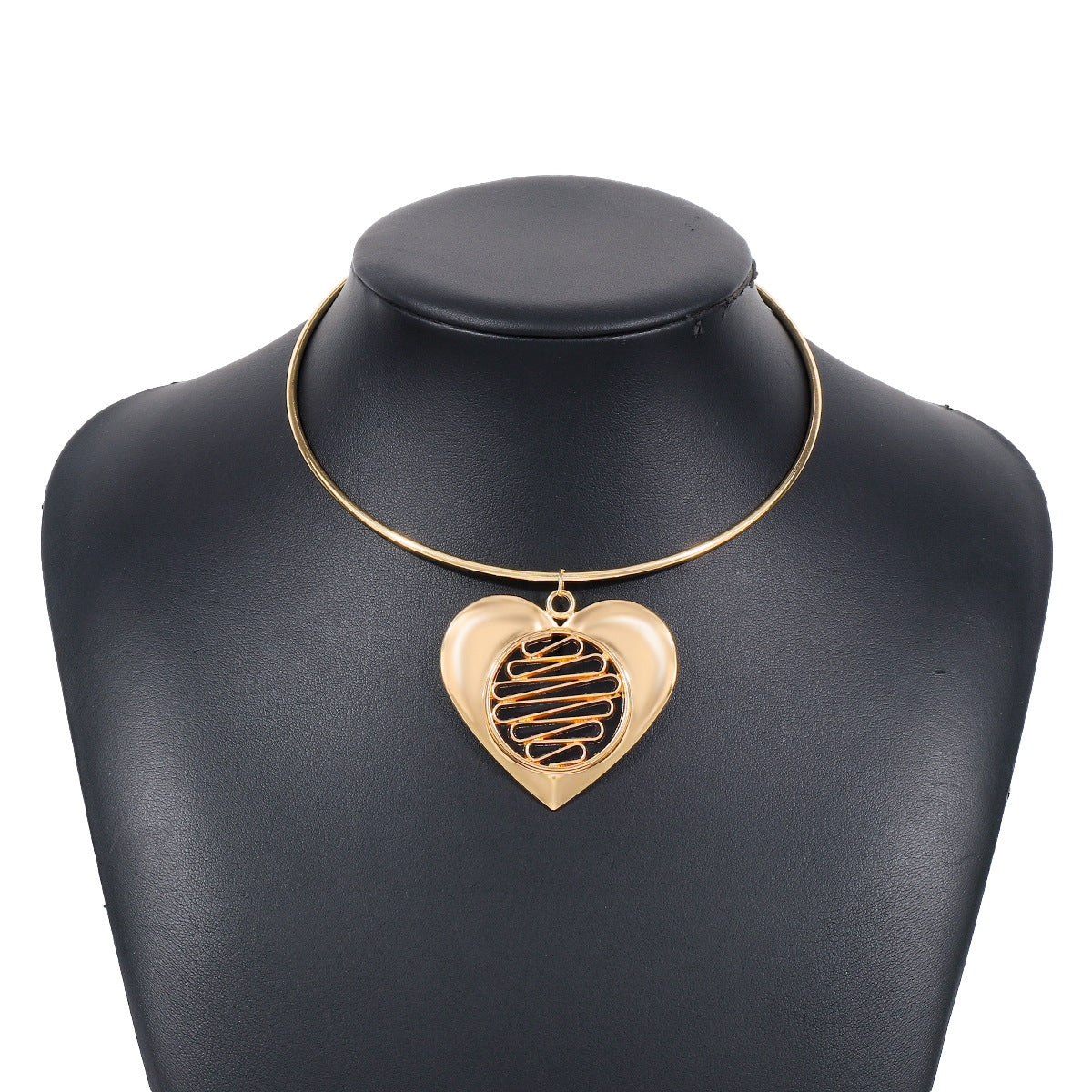 Wholesale Hollow Heart Exaggerated Metal Pendant Necklace