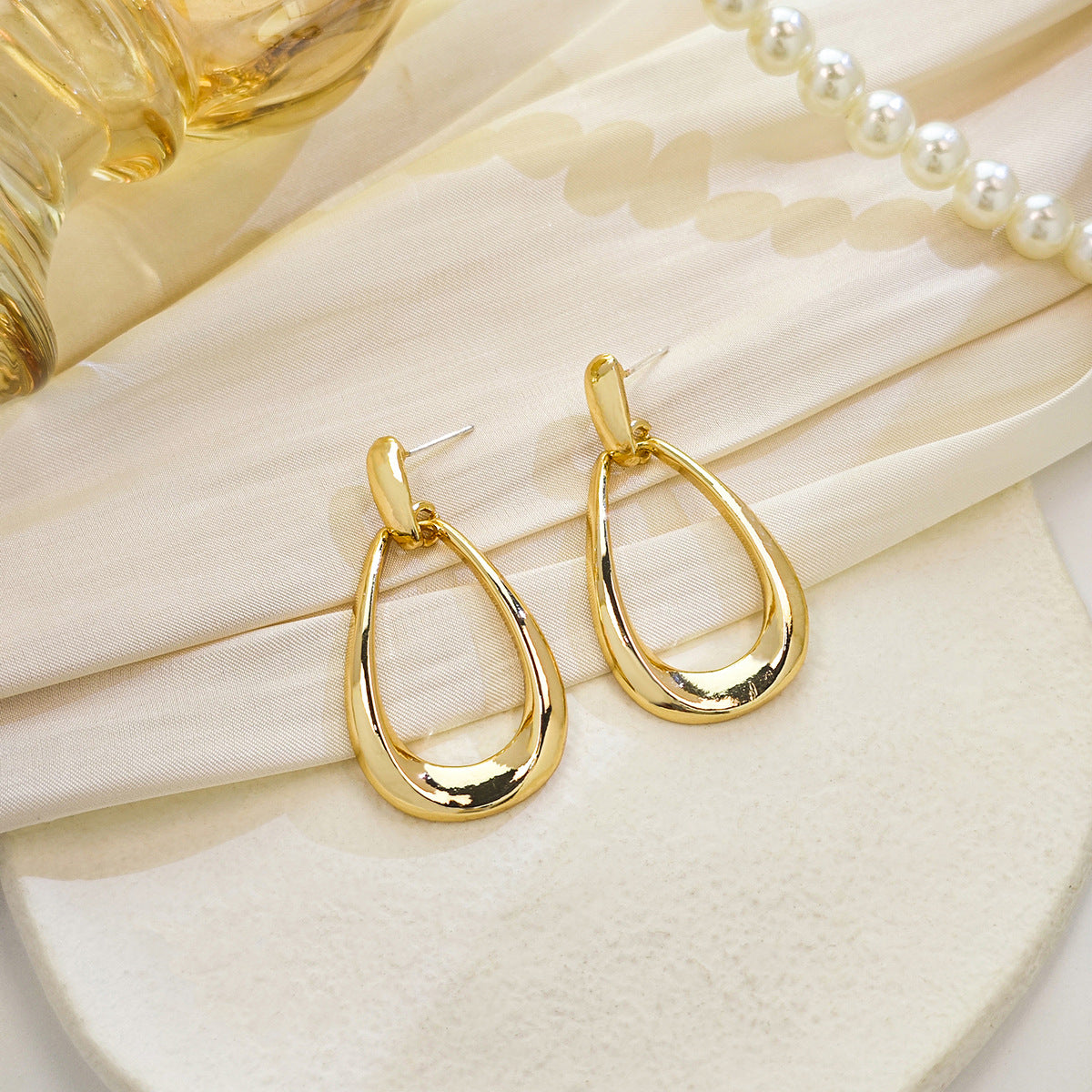 Wholesale Silver Needle Oval Earrings Water Drop Earrings for Women