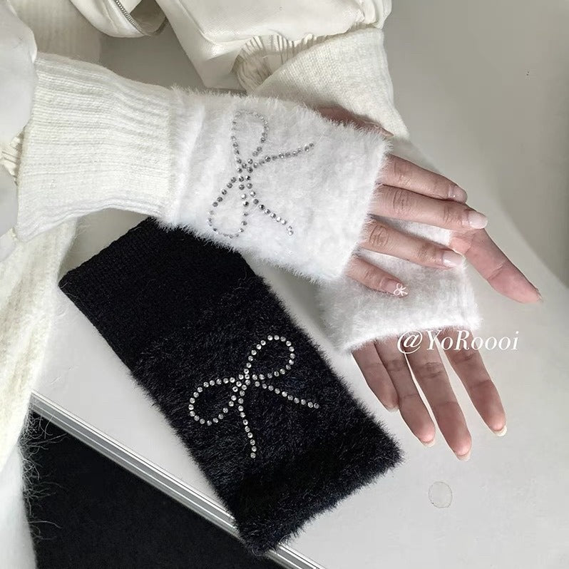 Wholesale Half-finger gloves with bow and rhinestones,  warm and cute,  open to the finger