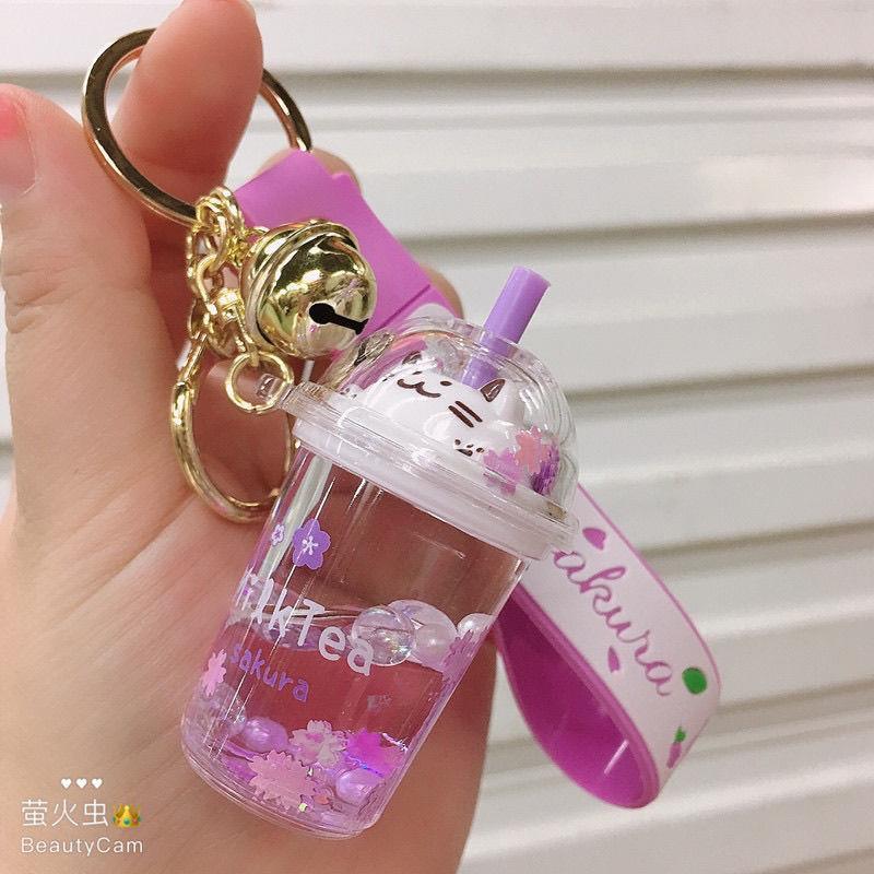 Wholesale Quicksand Cat Pendant Liquid Acrylic Keychain