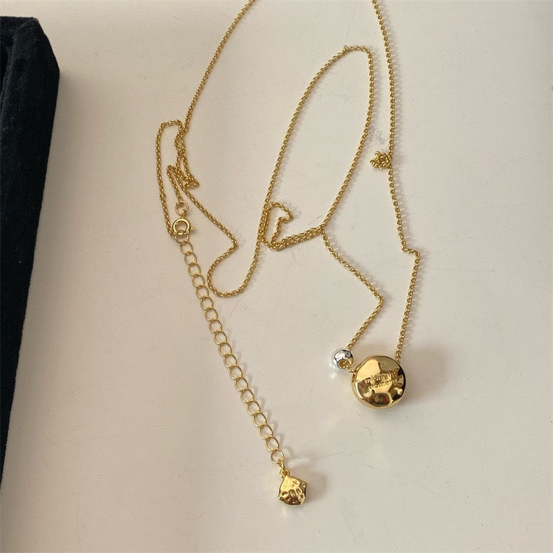 Wholesale Irregular engraved letter silver necklace