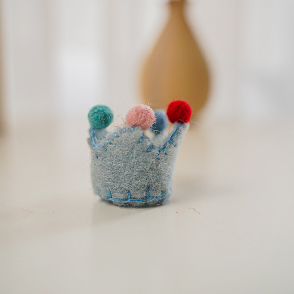 Wholesale Wool felt three-dimensional crown children's accessories