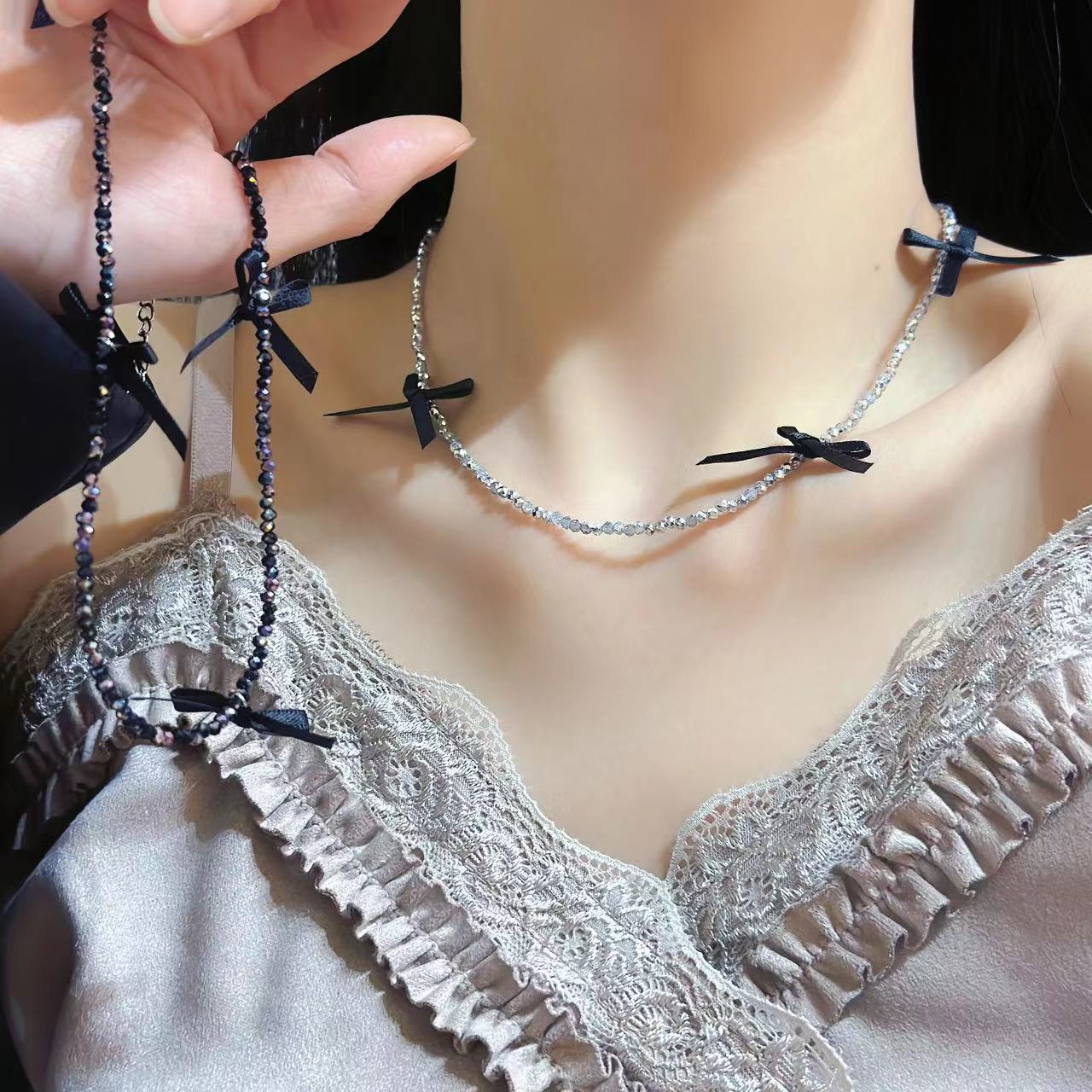 Wholesale exquisite crystal beaded necklace ribbon bow clavicle chain