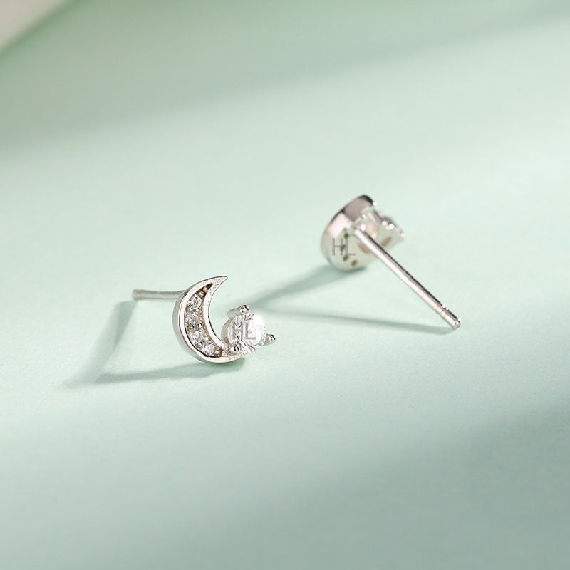 Wholesale Sterling Silver Earrings for Girls Fashionable Small Fresh and Diamond-encrusted Moon Simple Girly Heart Earrings