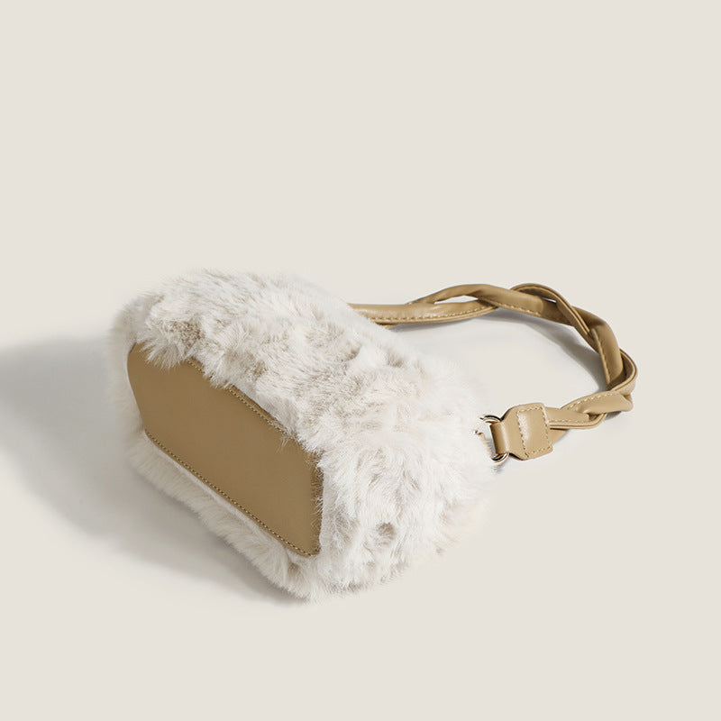 Wholesale 2023 Cherry Plush Velvet Chain Woven Handle Crossbody Bag