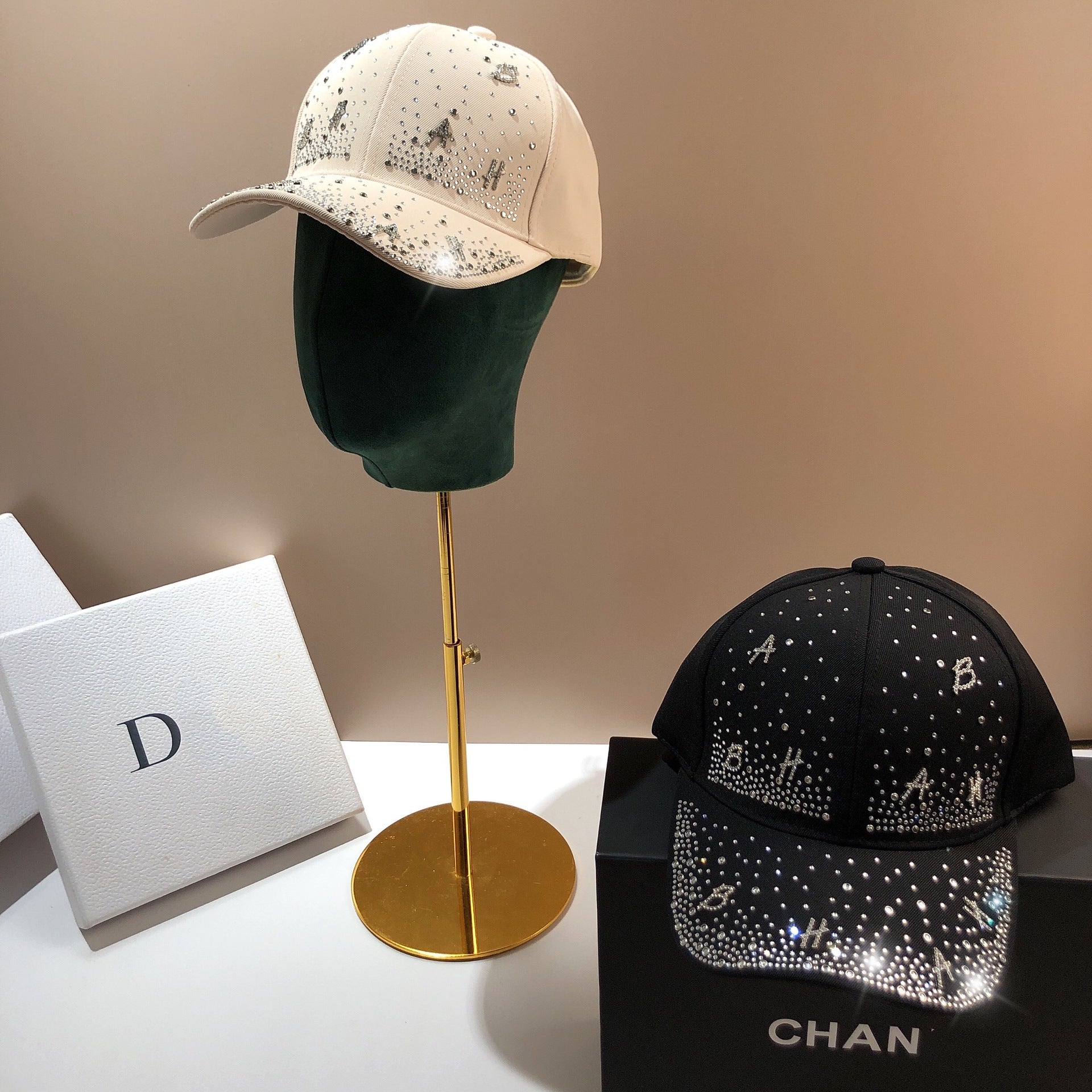 Wholesale Cotton Hot Rhinestone Three-dimensional Letter Baseball Cap