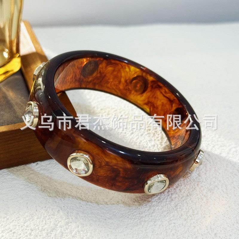 Wholesale Resin Pearl Shell Bracelet