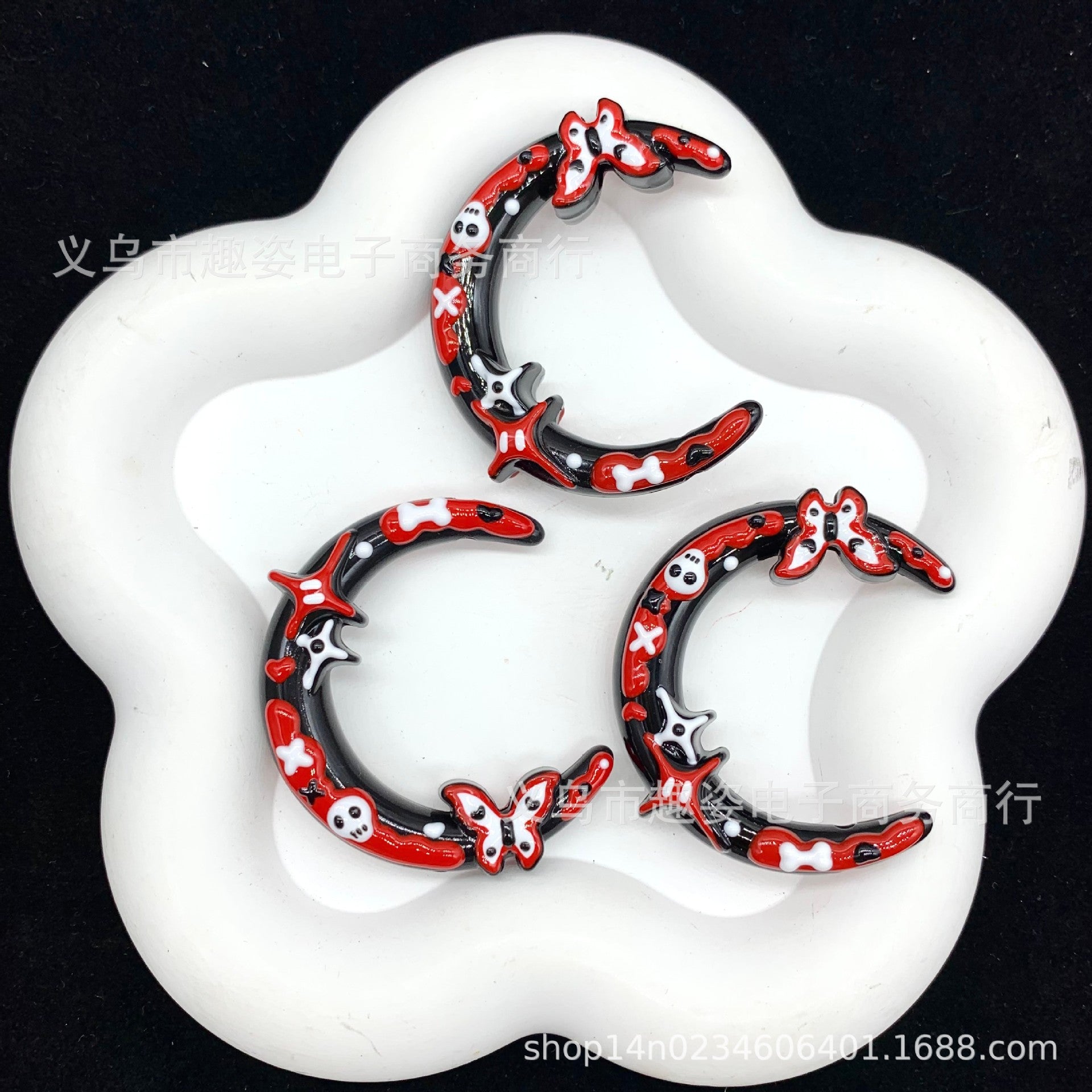 Wholesale 10pcs    Moon frame beaded  Acrylic Beads