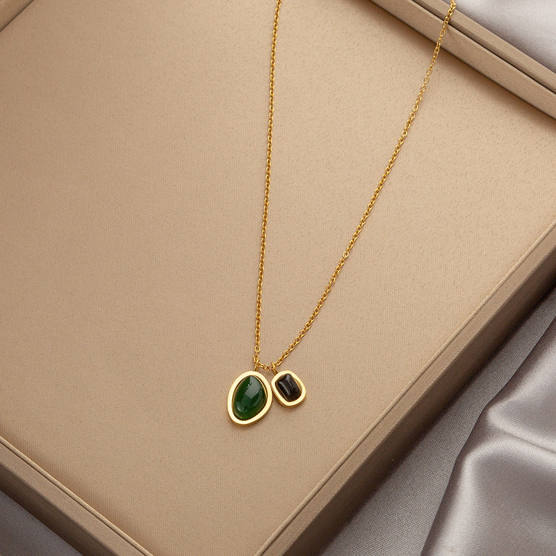 Wholesale  Accessible Luxury Niche Emerald Titanium Steel Necklace Women' s Ins Style