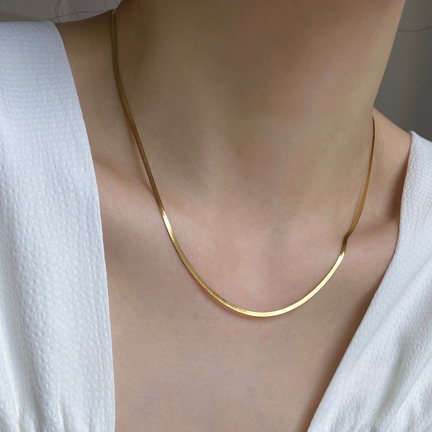 Wholesale Golden cladosporin chain flat snake women's 18K gold plated snake bone chain necklace