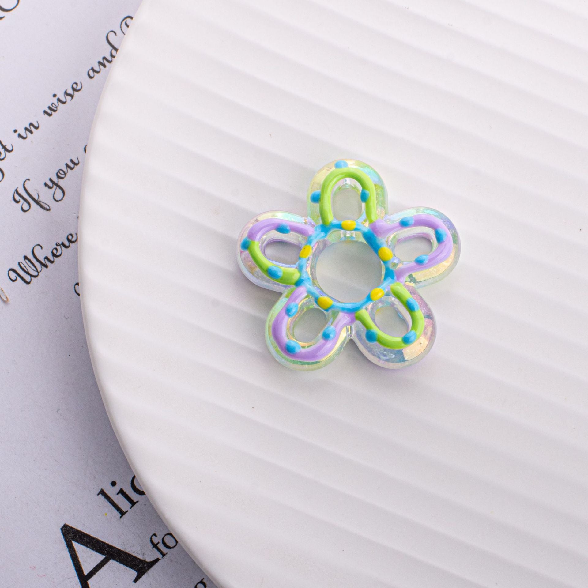 Wholesale Hollow Big Flower Color Hand-painted Acrylic Vertical Hole DIY Bracelet Bag Chain Car Hanging Accessories