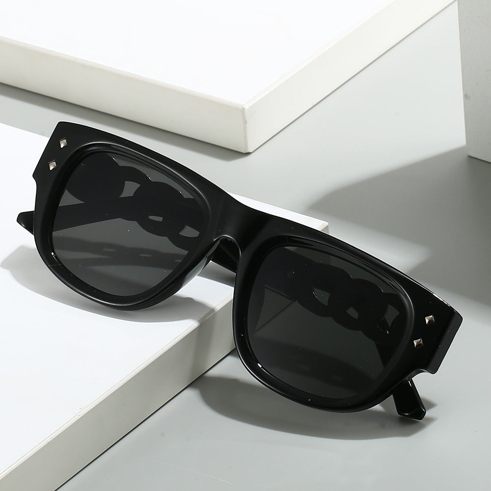 Wholesale Square Fashion Large Frame Chain Fashion Sunglasses