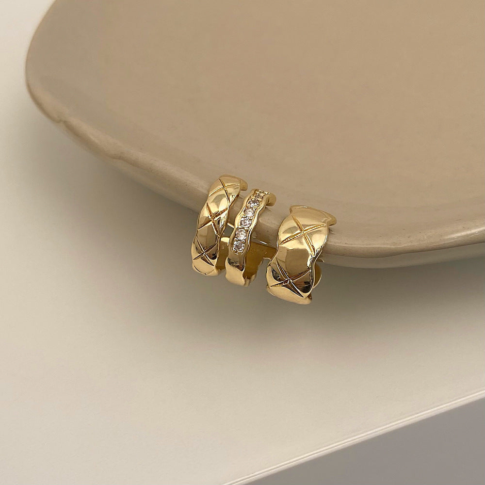 Wholesale Fashion Micro-Inlaid Zirconia Single Ear Cuff