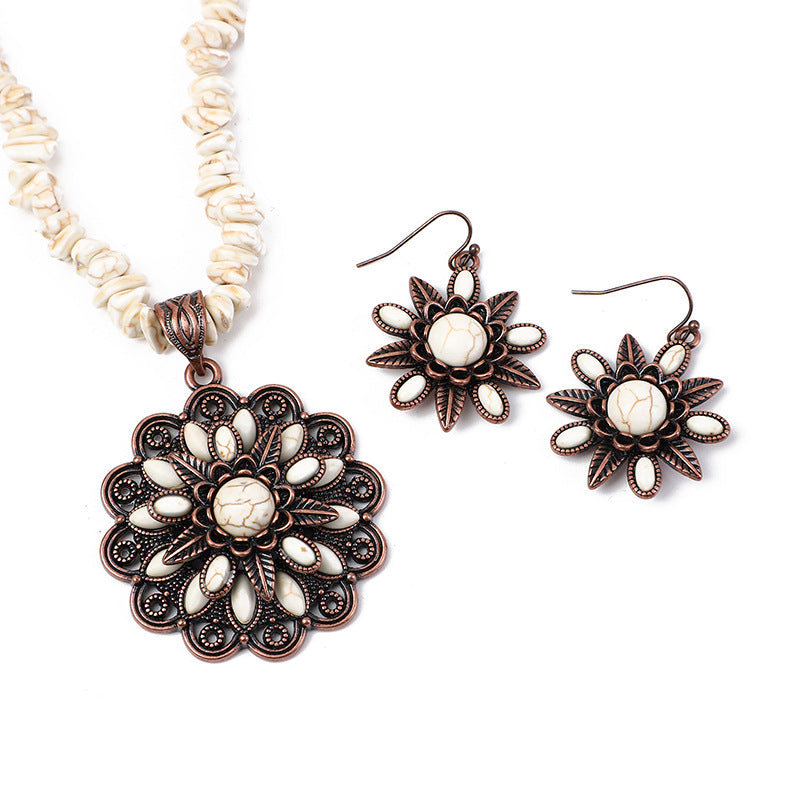 Wholesale Heavy-duty antique silver turquoise exaggerated earrings and necklace set