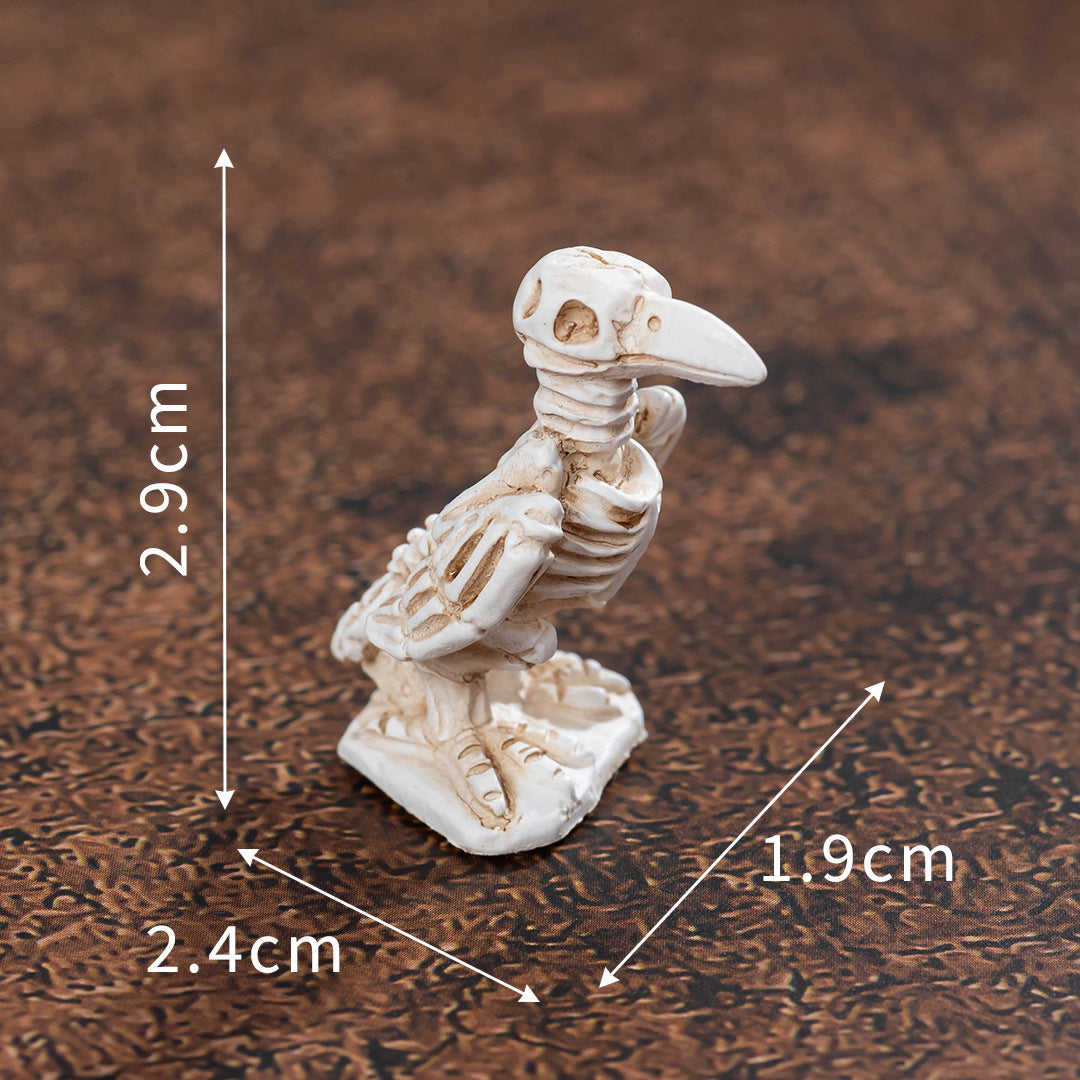 Wholesale  Resin Skeleton Crow Figurine Spooky Gothic Home Decor Accent Gift For Party