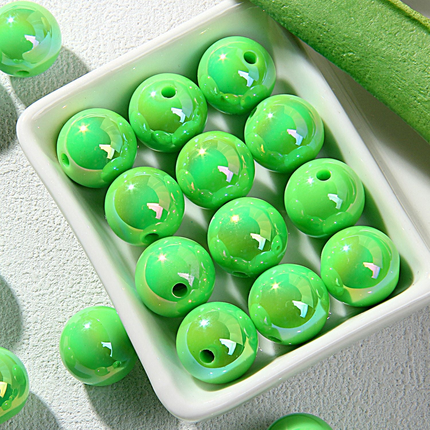 Wholesale 20pcs acrylic plated color beaded hand-painted beads ovules diy