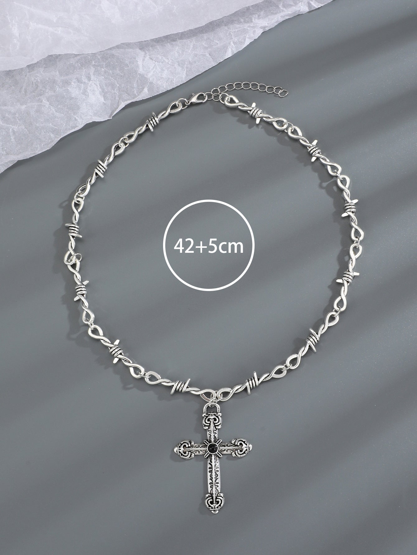 Wholesale Female Cross Creative Design Geometric Lockbone Punk Hip-hop Necklace Chain