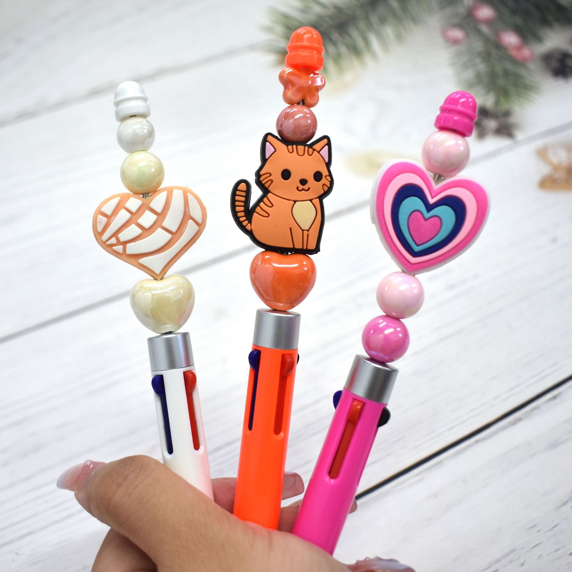 Wholesale  Random 100pcs/pack   Cartoon pet cat beads  Focal Beads