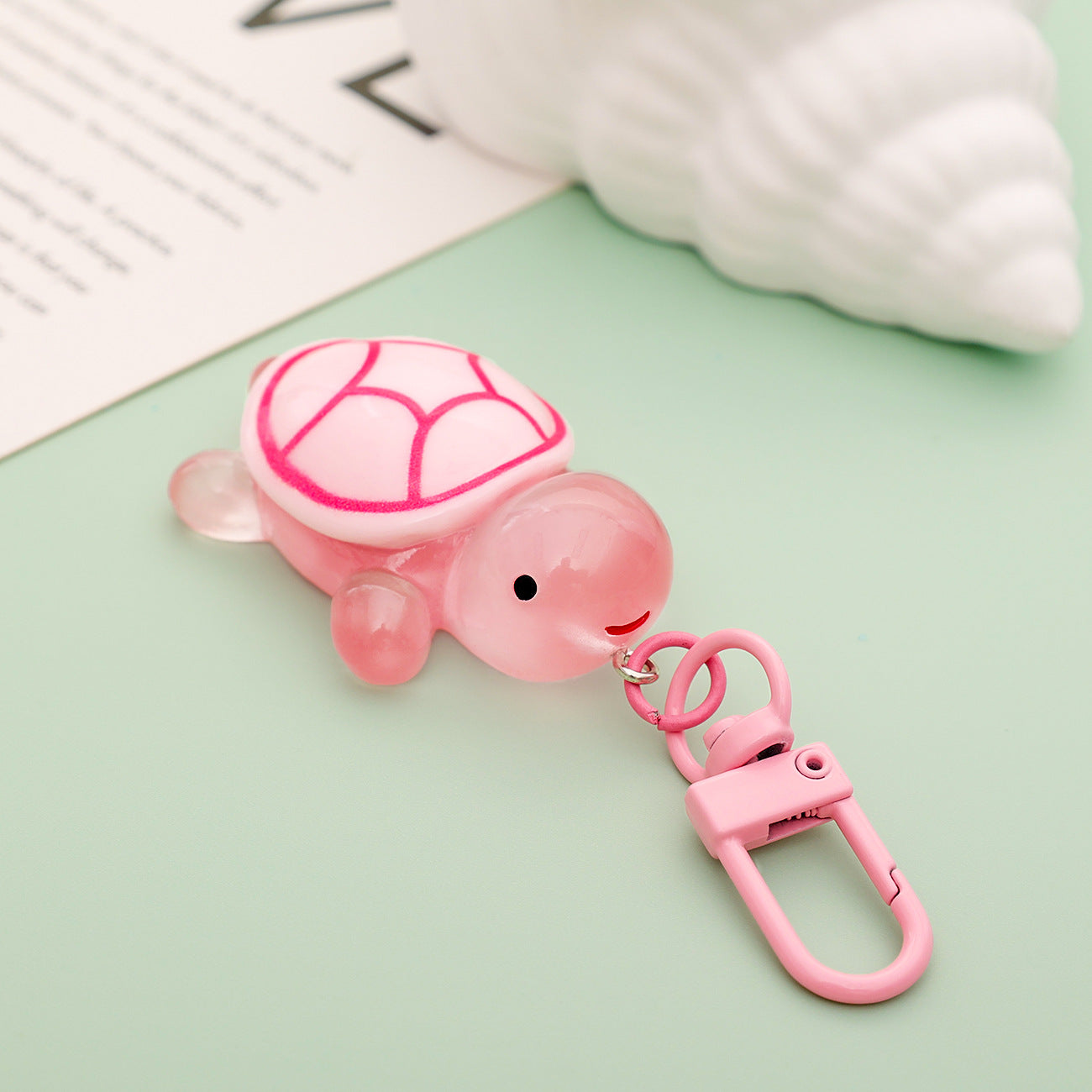 Wholesale Small Turtle Resin Schoolbag Pendant Luminous Keychain