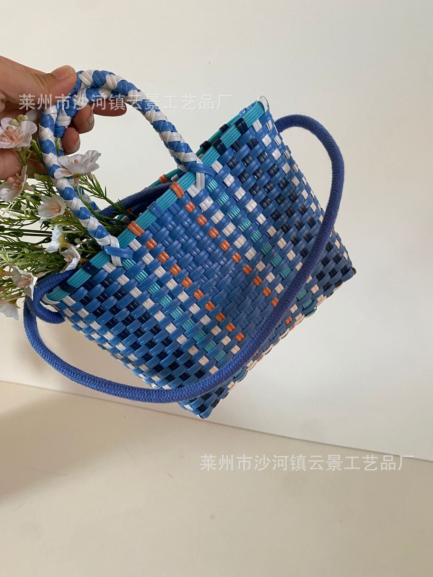 Wholesale Colorful rattan bucket bag crossbody woven bag