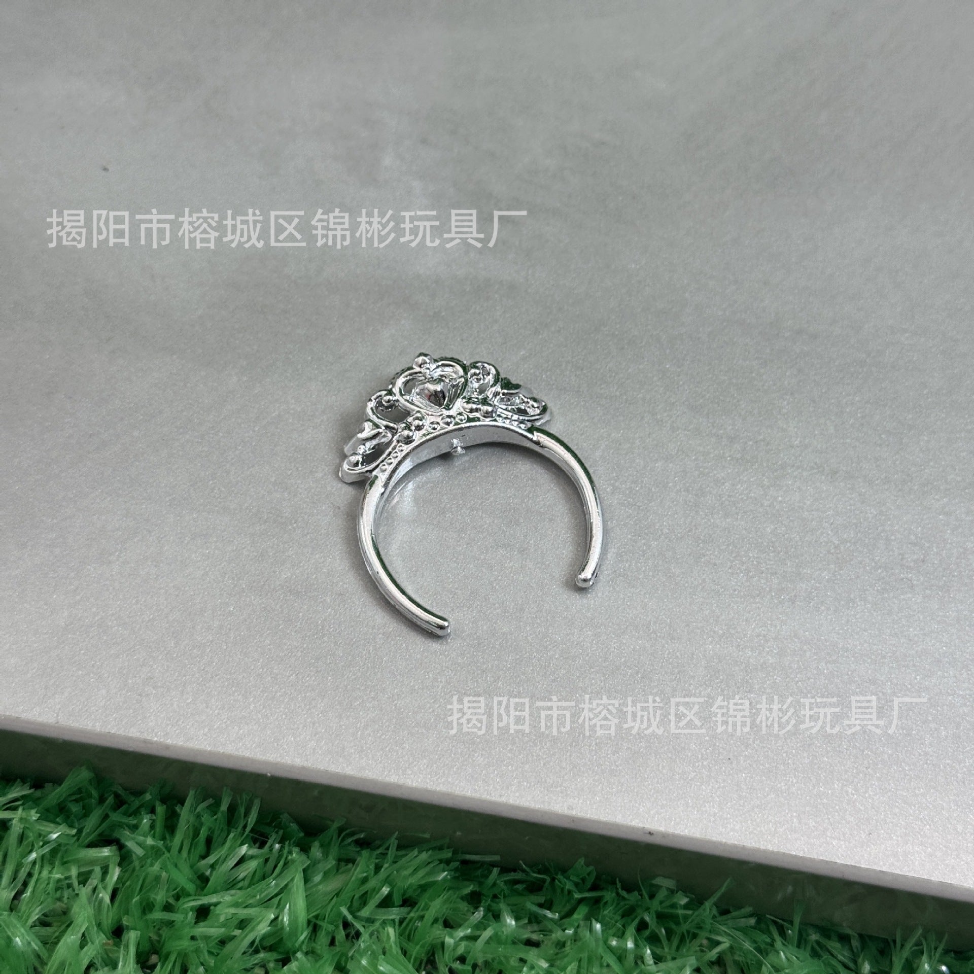 Wholesale 100pcs 30cm Crown Necklace for Girls Doll Accessories