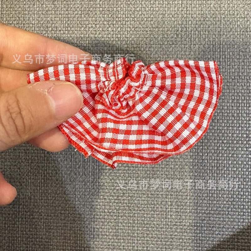 Wholesale 10cm colored apron Doll Accessories