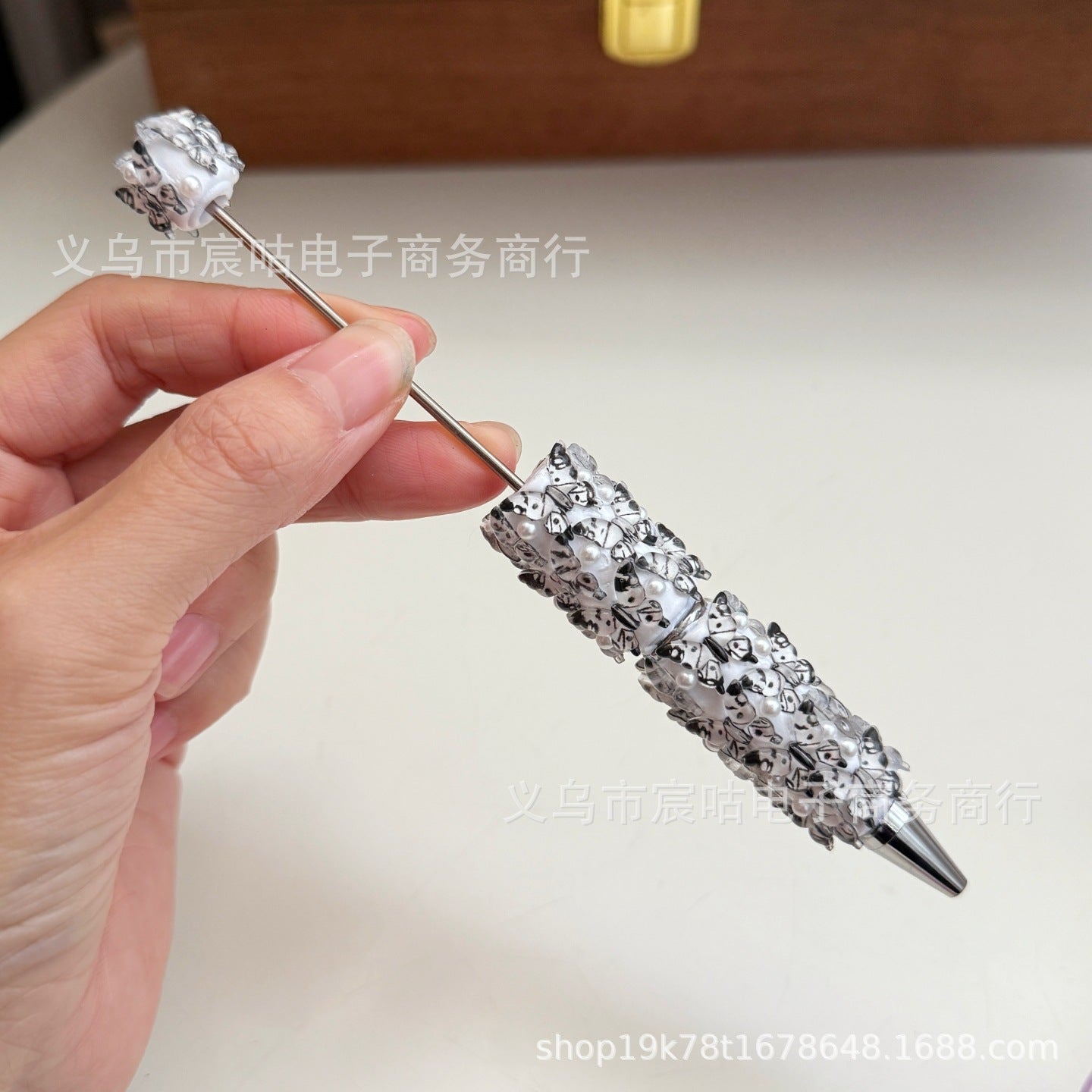 Wholesale 2pcs Leopard Print Bow Pearl Full Diamond DIY Beadable Pen