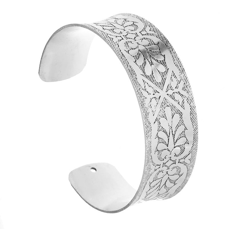 Wholesale Retro metal wide open personality ethnic style silver exotic middle and ancient accessories