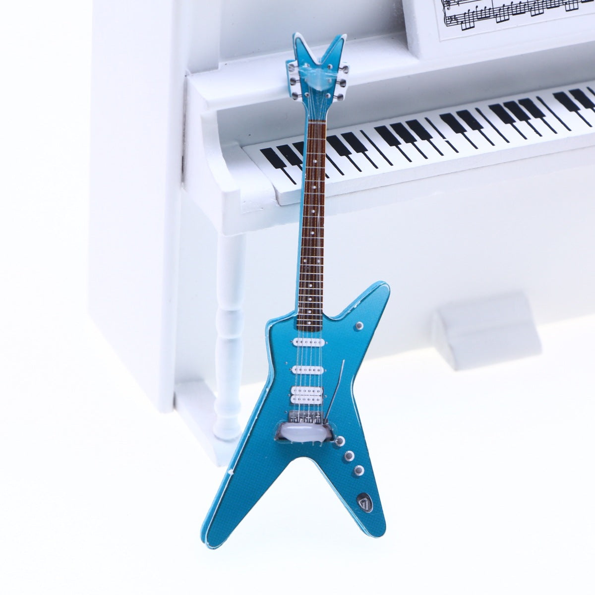 Wholesale 5pcs/pack doll house mini simulation electric guitar Doll Accessories