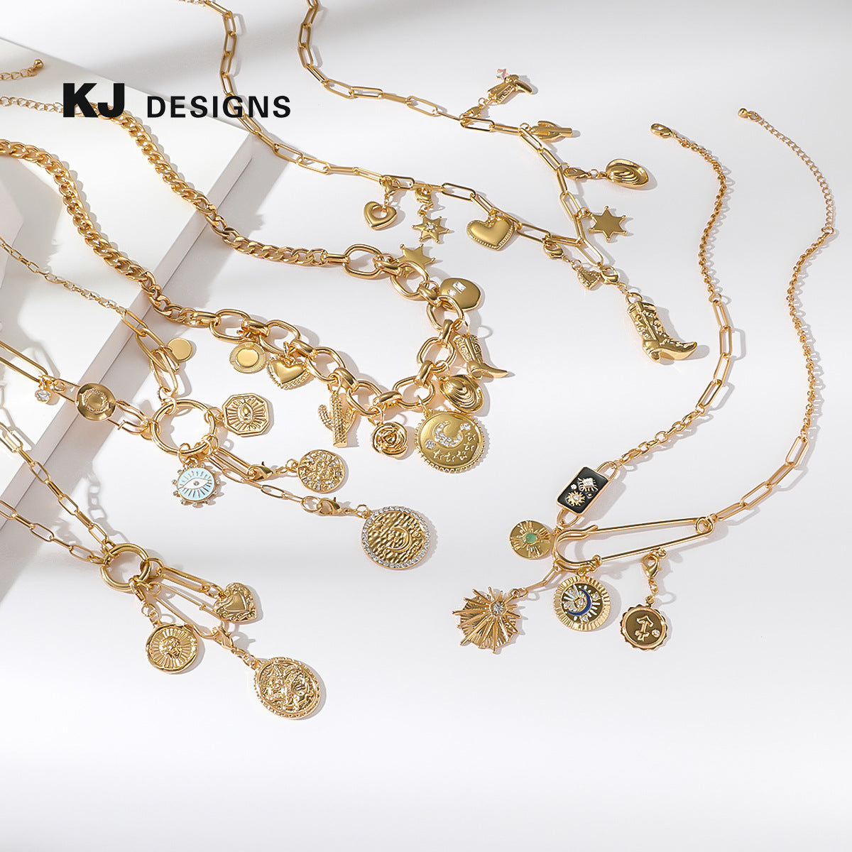 Wholesale Devil Eye Design Multi-Pendant Removable Zinc Alloy Necklace