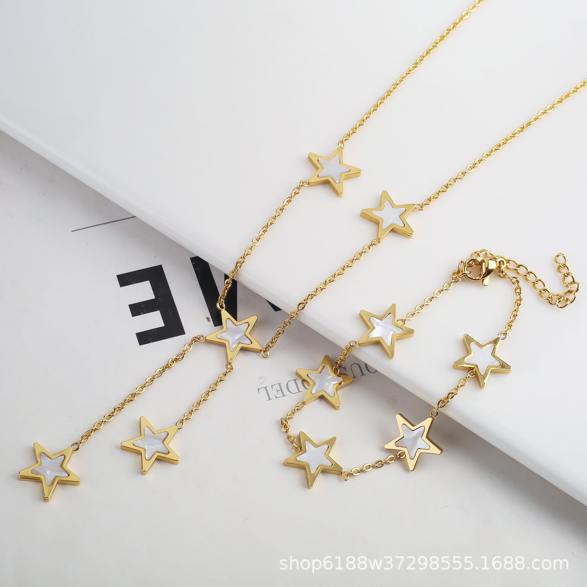 Wholesale Pentagram Shell Acrylic Stainless Steel Asymmetric Creative Bracelet Necklace Set