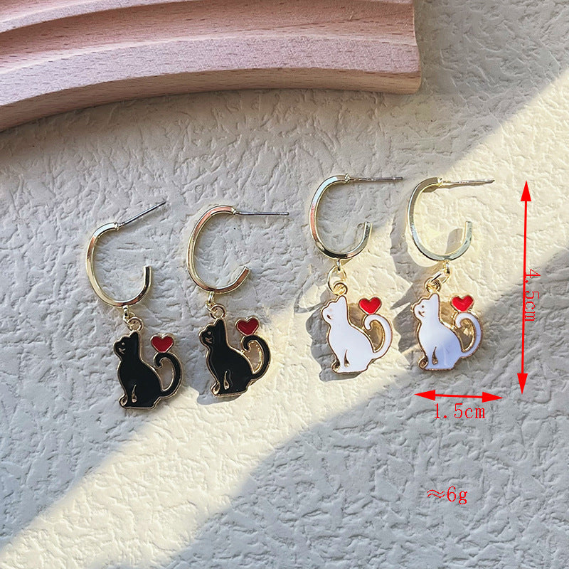 Wholesale Black and white cute heart-shaped cat earrings