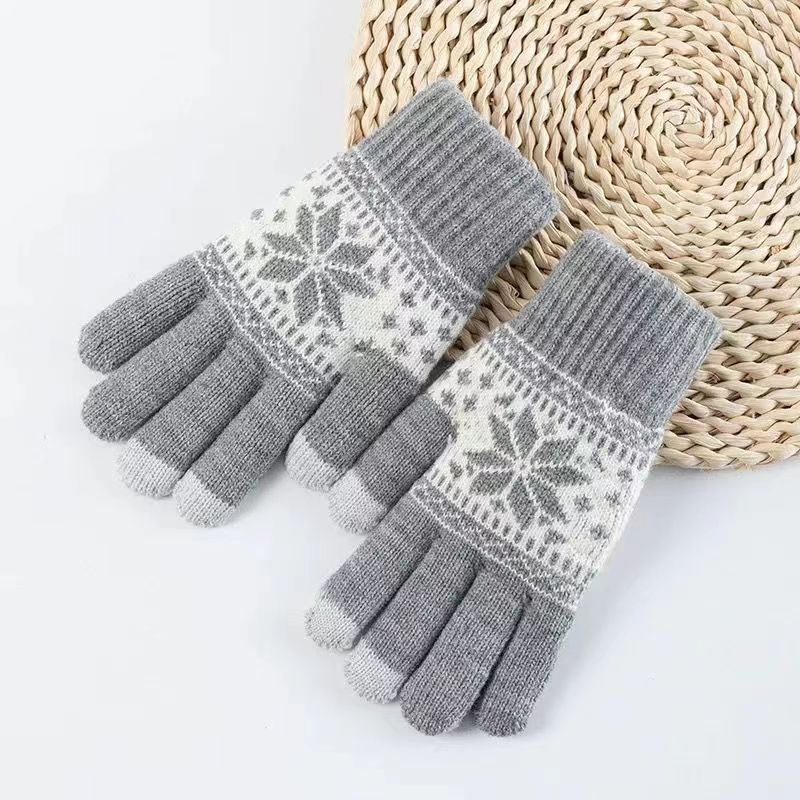 Wholesale of Autumn and Winter Woolen Thickened Jacquard Knitted Gloves