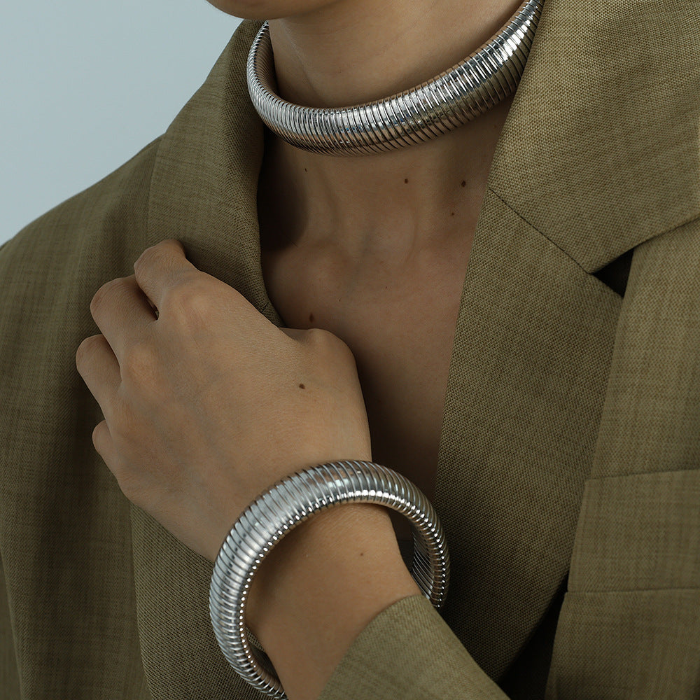 Wholesale Exaggerated Vintage Threaded Stretch Bracelet Necklace Set