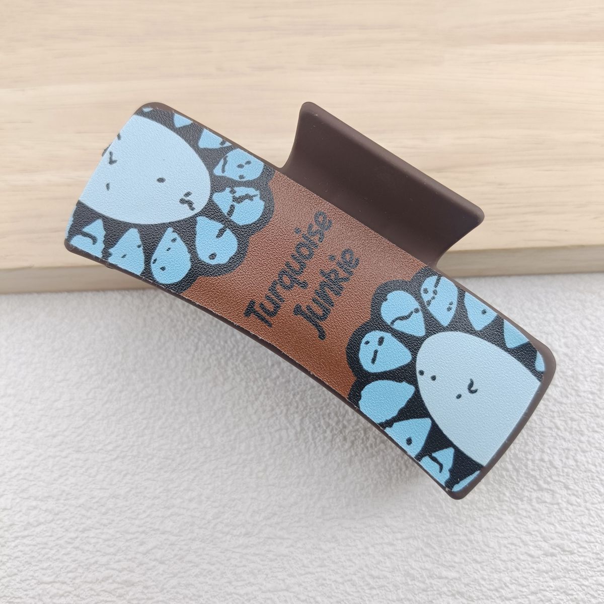 Wholesale PU Leather Shark Clip Retro Playing Cards Print Women S Fashion Hair Accessory