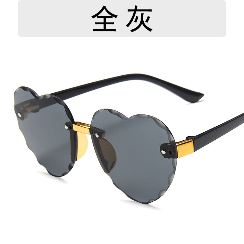 Wholesale Children's Cut Edge Frameless Ocean Film Gradient Peach Heart Sunglasses