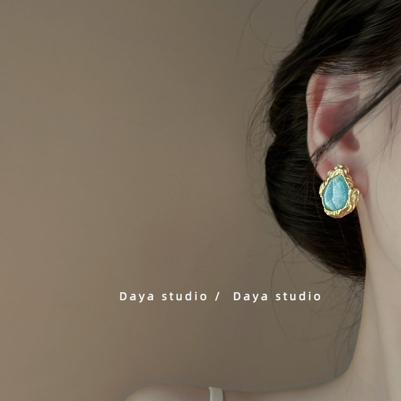 Wholesale  Super Fairy French Retro Shimmering Resin Earrings