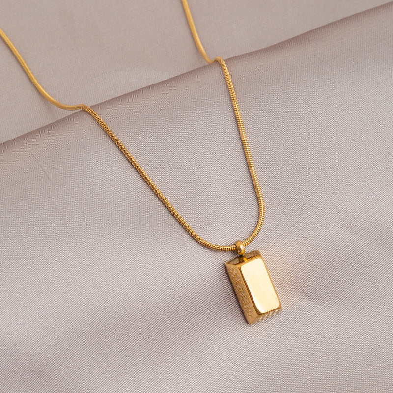 Wholesale English Letter Oval Brand Titanium Steel Non-fading Necklace Clavicle Chain