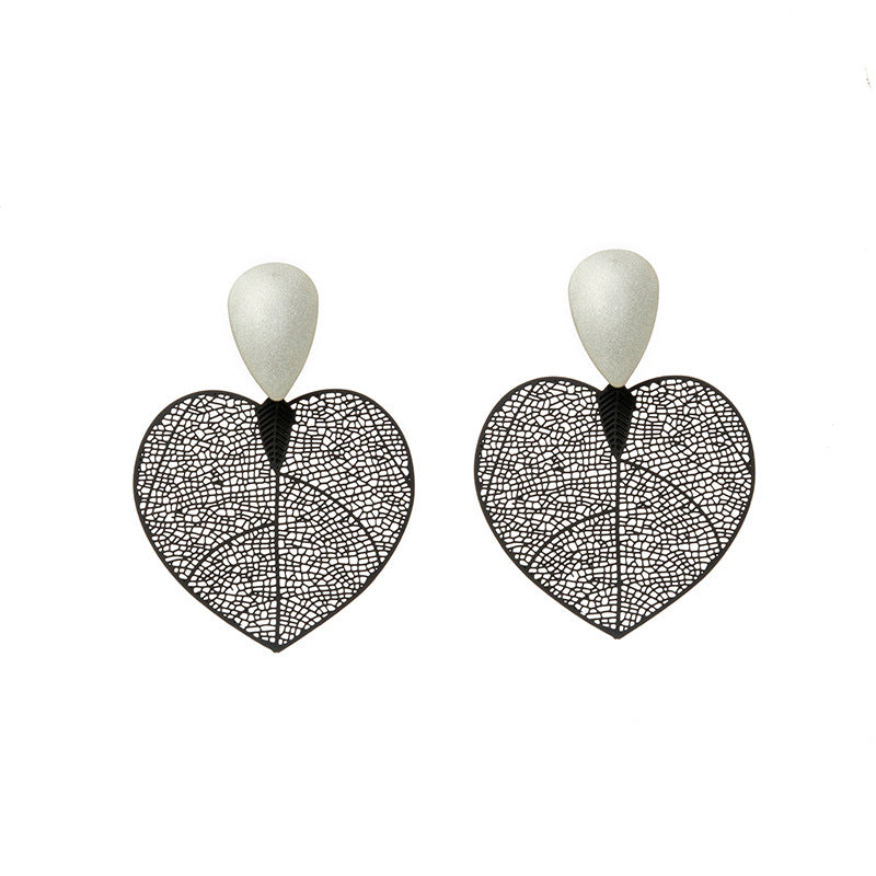 Wholesale Vintage Hollow Thin Leaf Black Heart Shaped Earrings