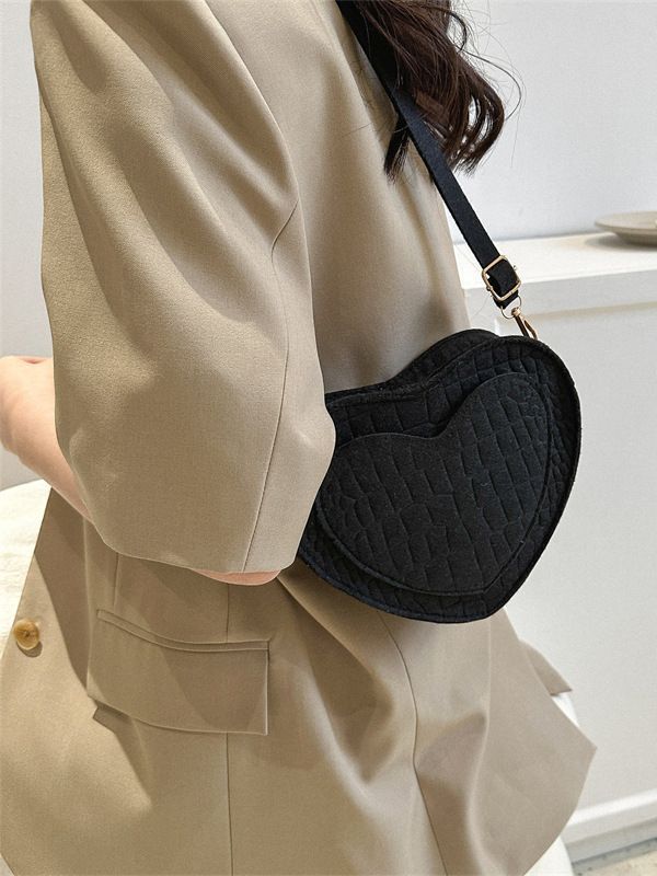 Wholesale Pink Heart Shape Felt Shoulder Bag