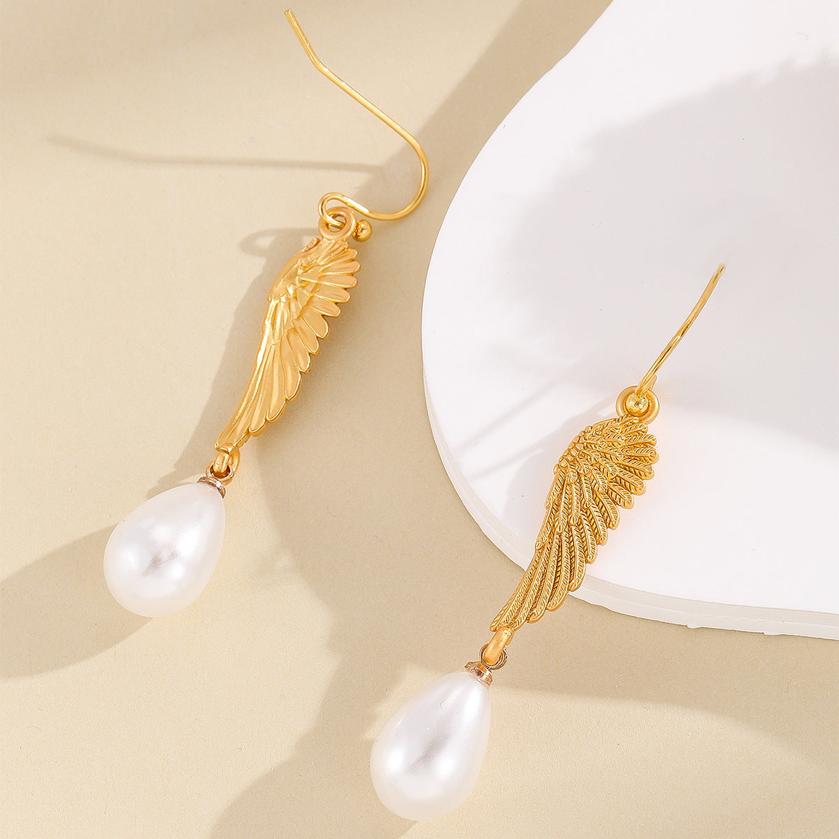 Wholesale Gold Wing Alloy Earrings