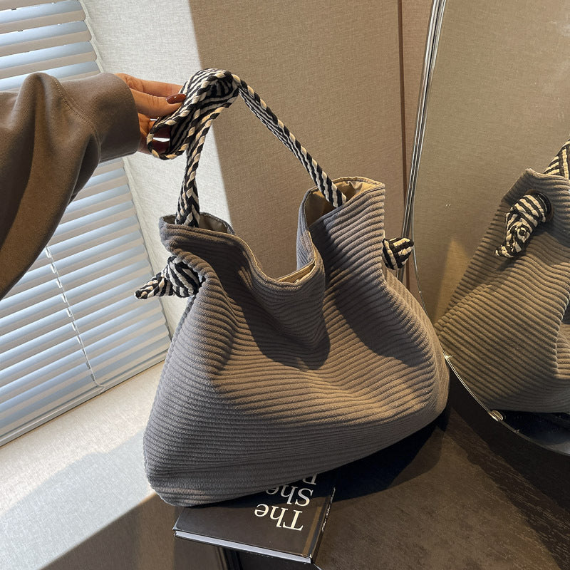 Wholesale Trendy Large Capacity Autumn/Winter Corduroy Premium Shoulder Bags