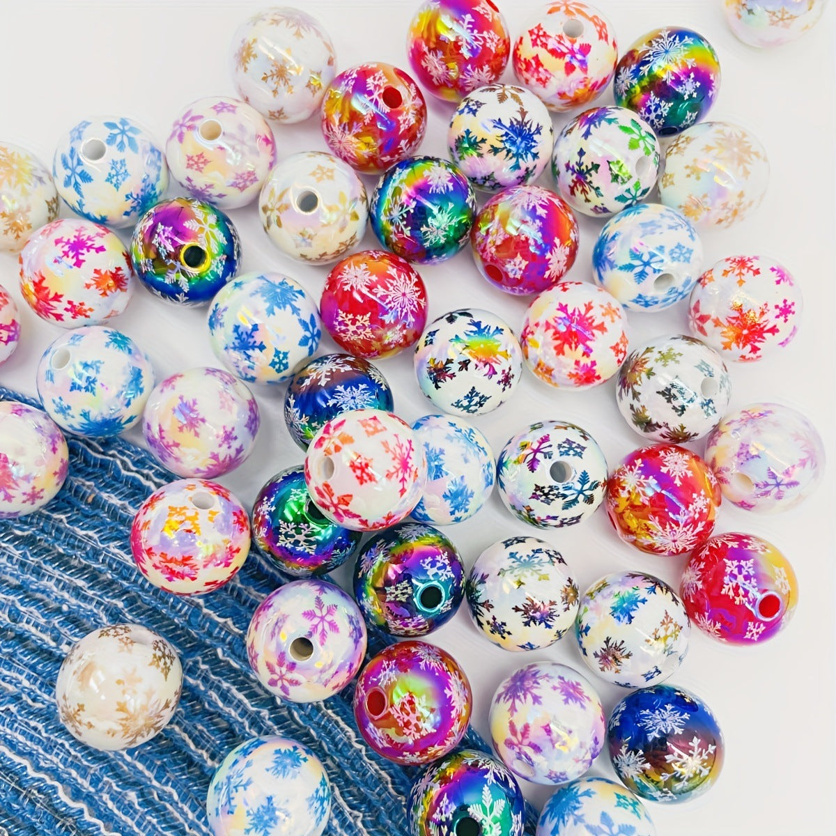 Wholesale 100PCS/PACK Christmas Series Acrylic Printing DIY Snowflake Beads